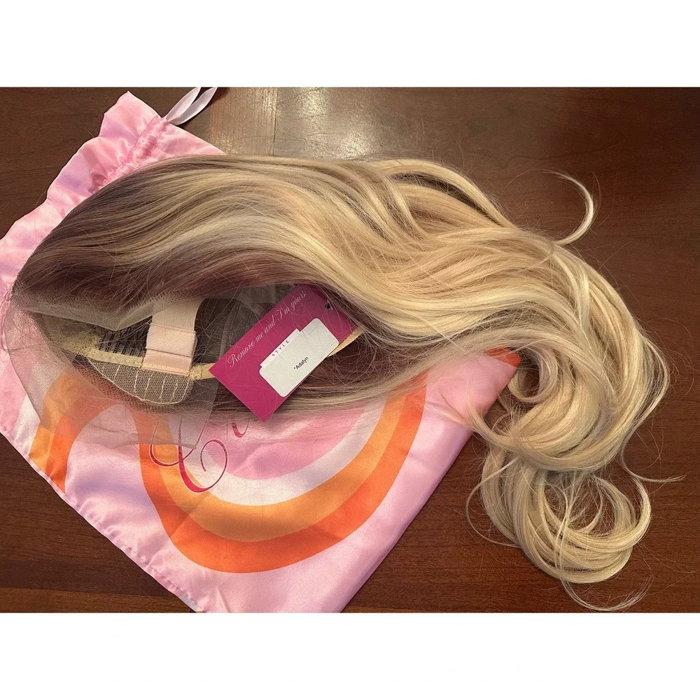 NWT - RETIRED - Adalyn T-Part Blonde Wig – CSC Chelsey Smith Cosmetics